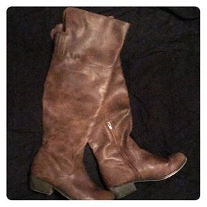 Brown high knee boots